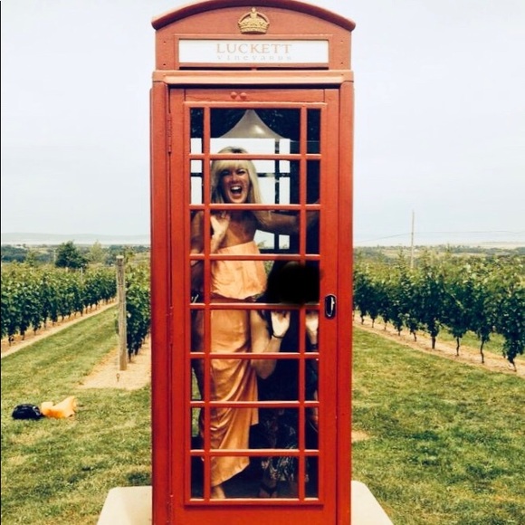 Meet your Posher, Charlene - Picture 1 of 1